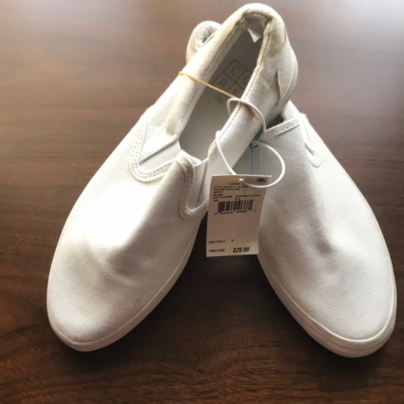 Core life slip on white - Picture 1 of 4